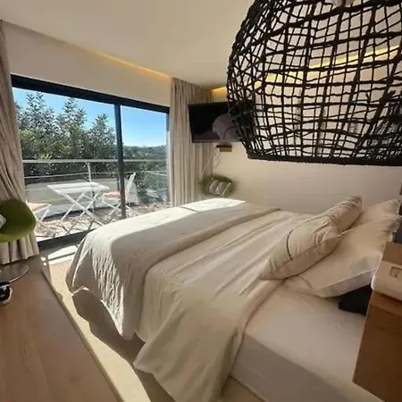Charming With Terrace In Sao Bras De Alportel, 32 M²