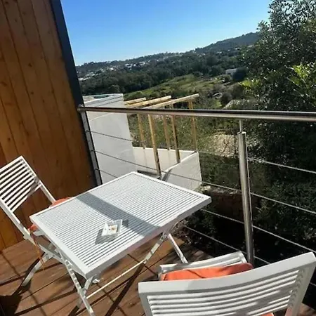 Charming With Terrace In Sao Bras De Alportel, 32 M² Alportel