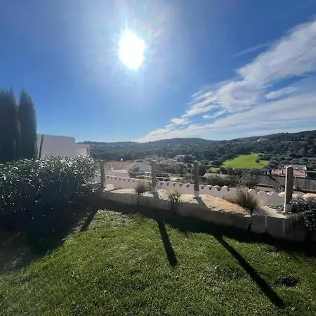 Charming With Terrace In Sao Bras De Alportel, 32 M² Appartement *