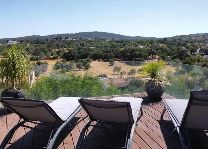 Charming With Terrace In Sao Bras De Alportel, 32 M²