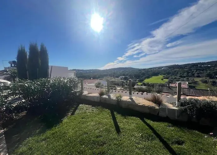 Charming With Terrace In Sao Bras De Alportel, 32 M² * Alportel