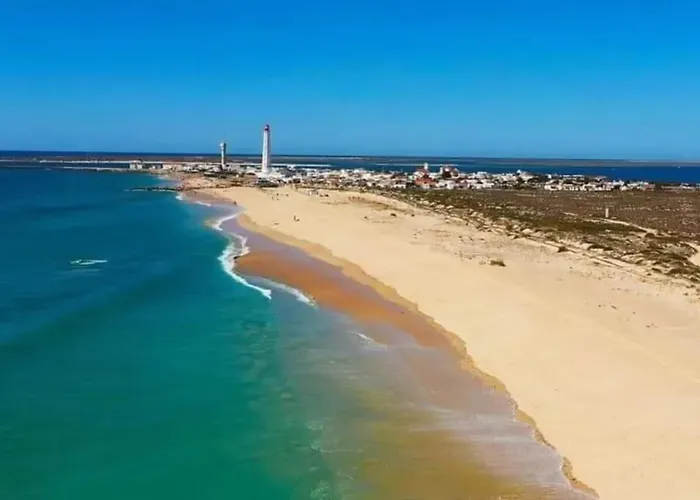 Charming With Terrace In Sao Bras De Alportel, 32 M² Alportel