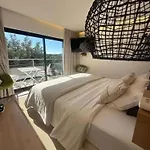 Charming With Terrace In Sao Bras De Alportel, 32 M²